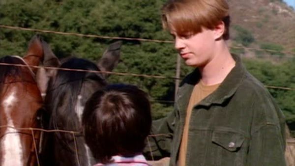 Harts of the West - Home Alone... with Friends