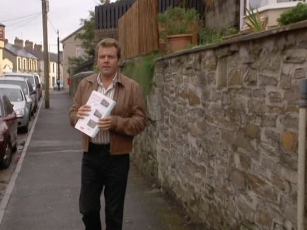 Homes Under The Hammer - Episode 10