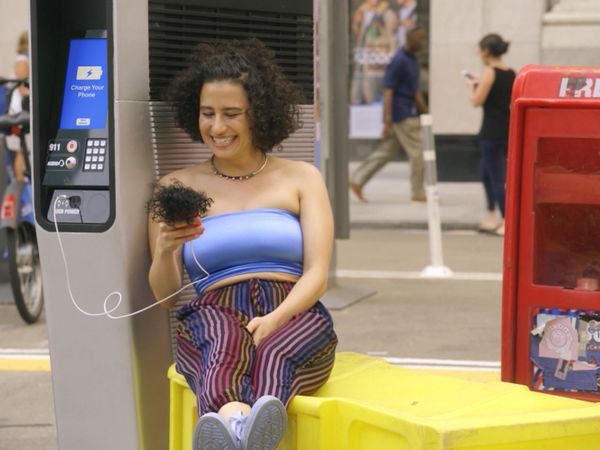 Broad City - SheWork y el cubo para la KK