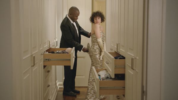 Broad City - Cuidando una casa