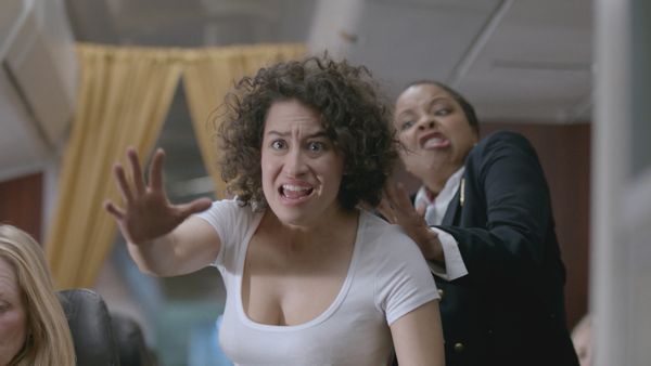 Broad City - Judíos en un avión