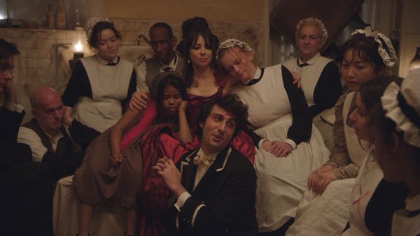 Another Period - La enfermedad del sirviente
