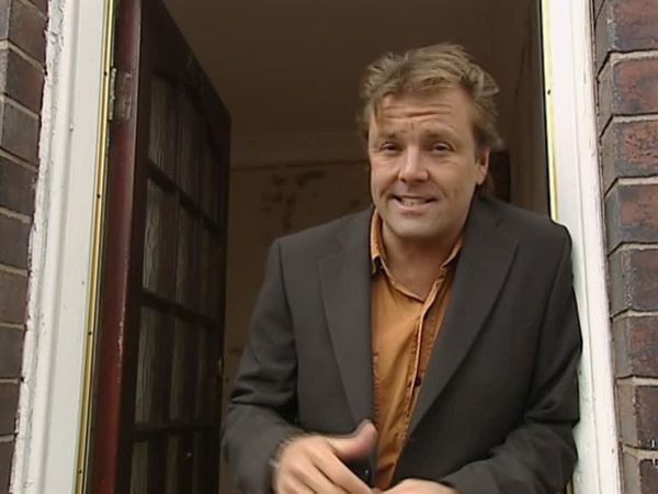 Homes Under The Hammer - Episode 10