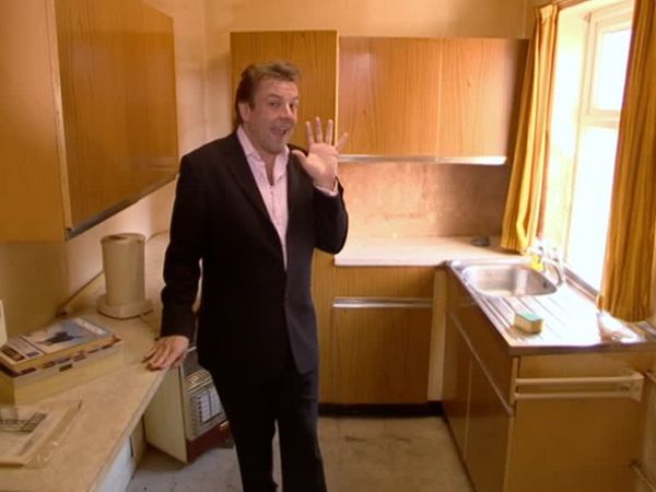 Homes Under The Hammer - Episode 9