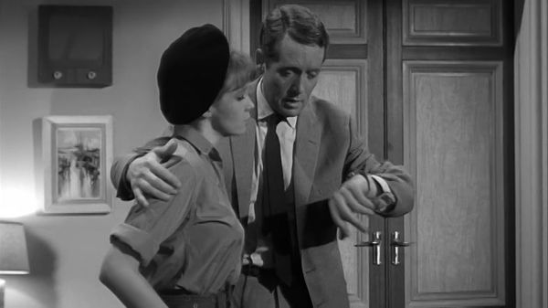 Secret Agent - Secret Agent: S2 E12 - A Date With Doris