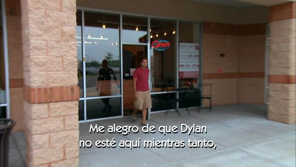 Friend Zone - Christie y Dylan / Peter y Victoria