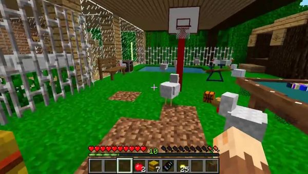 Max the Monkey: Minecraft Video Series - Frozen! The Tale of Max