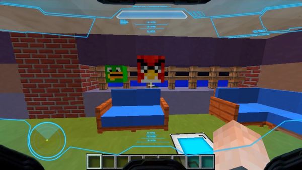 Little RoPo - Minecraft Videos - Defeating the Pigs with the Angry Birds