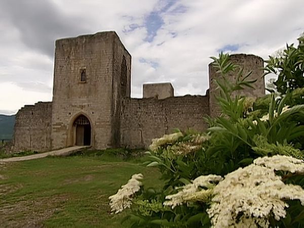 In Search of Holy Treasure - The Holy Grail