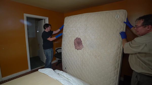 Another Dirty Room - Beyond Repugnant! The El-Rich Motel - Rosedale, MD