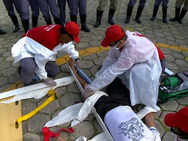 Socorro Imediato - Episódio 13