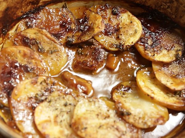 Nigel Slater Eating Together - Hotpots