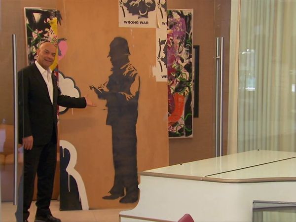 Beverly Hills Pawn - A Banksy and a Bombshell