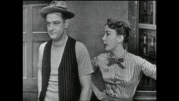 The Honeymooners: Lost Episodes - Glow Worm Cleaning