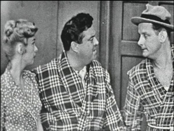 The Honeymooners: Lost Episodes - The Prowler