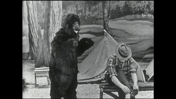 The Honeymooners: Lost Episodes - Vacation at Fred's Landing