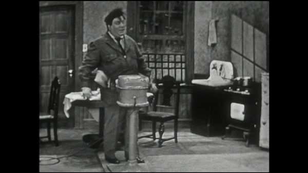 The Honeymooners: Lost Episodes - A Weighty Problem