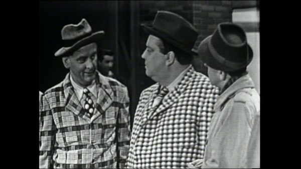 The Honeymooners: Lost Episodes - Away We Go