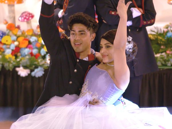 Mis súper dulces 16 - Quinceañera en el País de las Maravillas