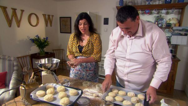 Kirstie Allsopp's Home Style - Parties