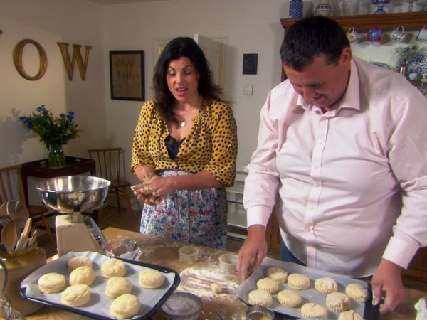 Kirstie Allsopp's Home Style - Parties