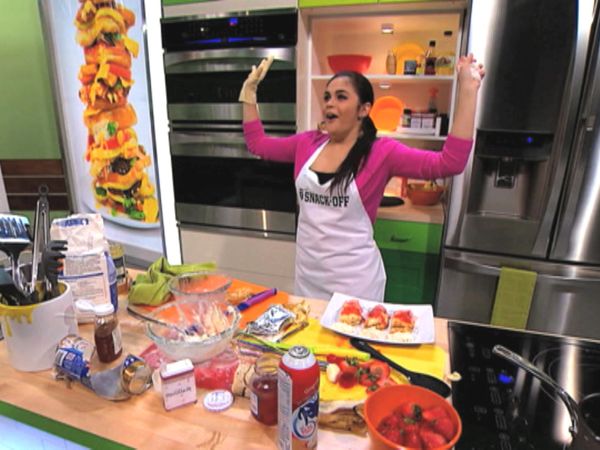 Snack-Off: cocina como puedas - Cita de noche y perritos calientes