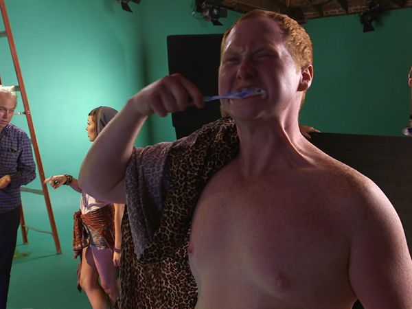 Hollywood Hillbillies - Michael Makes a Music Video