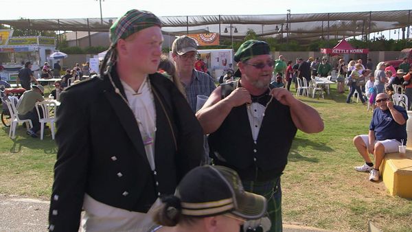 Hollywood Hillbillies - The Highlander