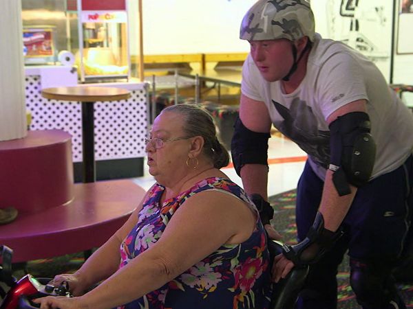 Hollywood Hillbillies - Roller Derby Rednecks