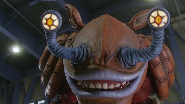Ultraman X - Ultraman X: S1 E2 - A Collection Of Possibilities