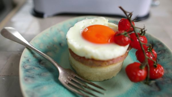 Rachel Khoo's Kitchen Notebook: London - Traditional Values