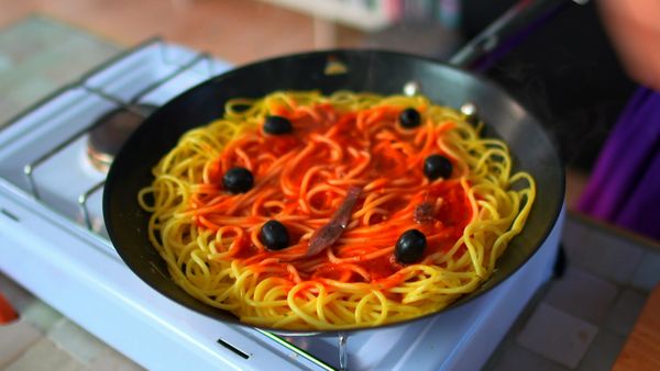 Rachel Khoo's Cosmopolitan Cook - Naples