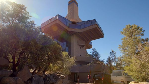 World's Weirdest Homes - Episode 1