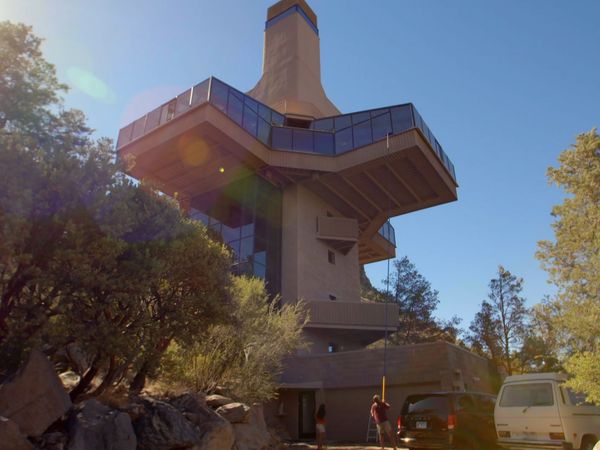 World's Weirdest Homes - Episode 1