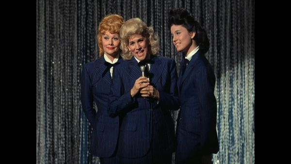 Here's Lucy - Lucy and the Andrews Sisters