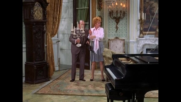Here's Lucy - Lucy and Liberace