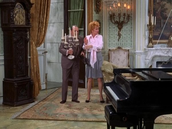 Here's Lucy - Lucy and Liberace