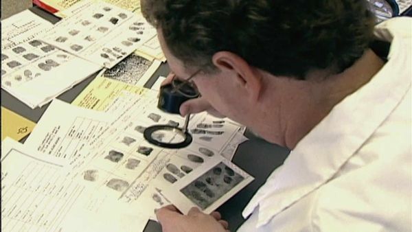 Les Nouveaux Detectives - Ennemis publics