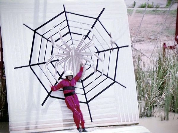 Takeshi's Castle - Une marée humaine sur la plage