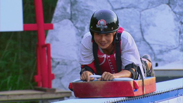 Takeshi's Castle - De pied ferme dans une ruche infernale