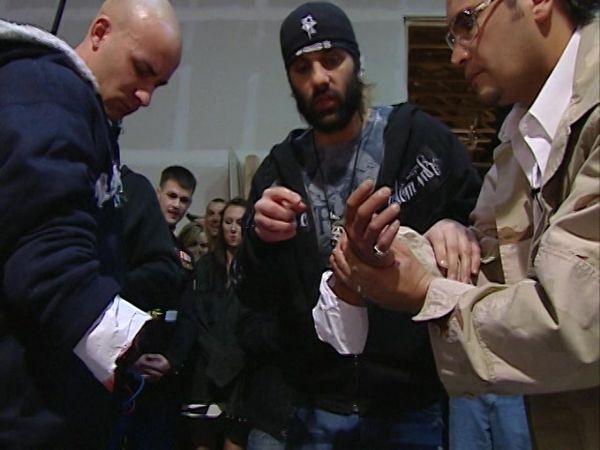 Criss Angel Mindfreak - Pistola de Pregos