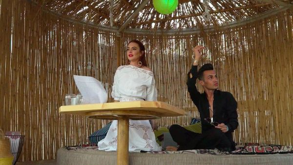 Lindsay Lohan's Beach Club - Lohan manda