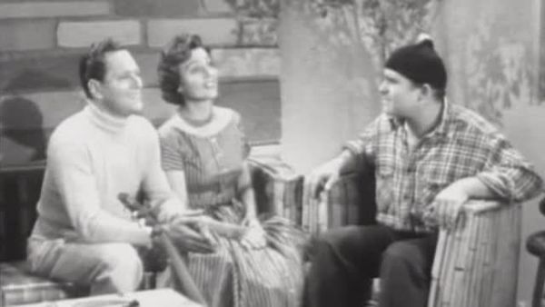 Life with Elizabeth - Detective Story, Speech, Moosie on Patio