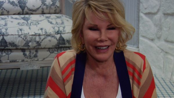 Joan & Melissa: Joan Knows Best? - Joan Moves In.