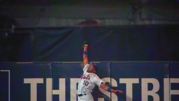 MLB Ultimate Lineup - The Most Memorable Postseason Catches