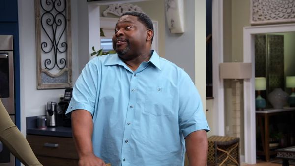 Tyler Perry's House of Payne - Do seu lado