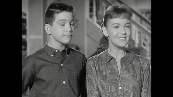 The Donna Reed Show - The Wedding Present