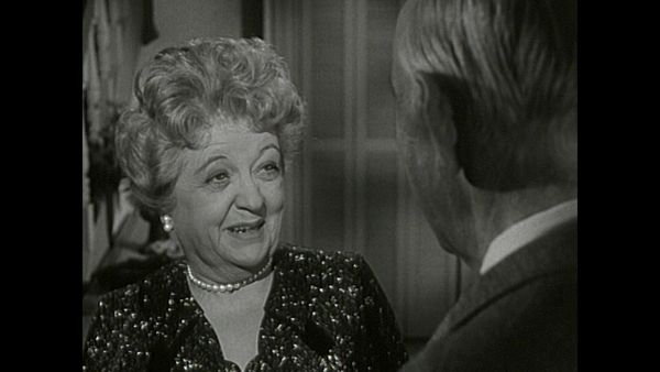The Donna Reed Show - Aunt Belle's Earnings