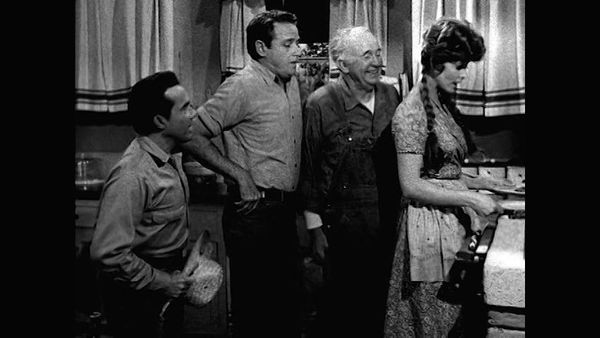 The Real McCoys - Grampa Pygmalion