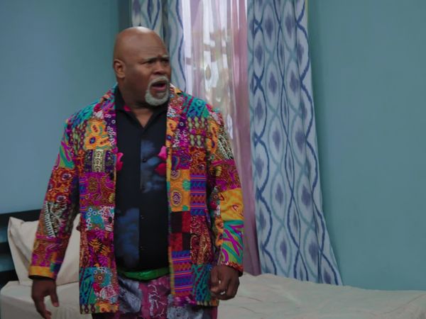Tyler Perry's Assisted Living - Mais Cores